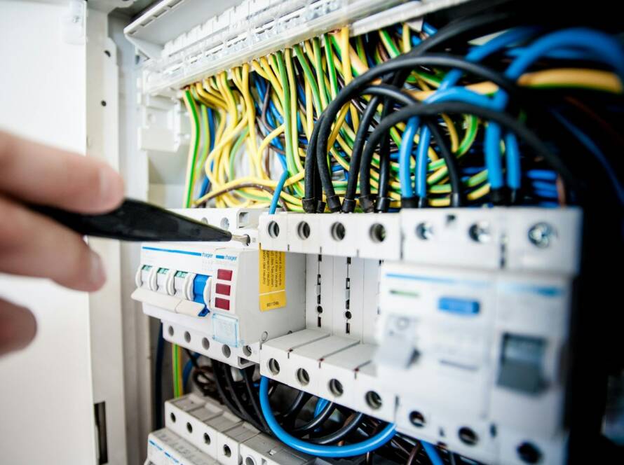 Contrôle électrique avant la vente d'une maison à Celles